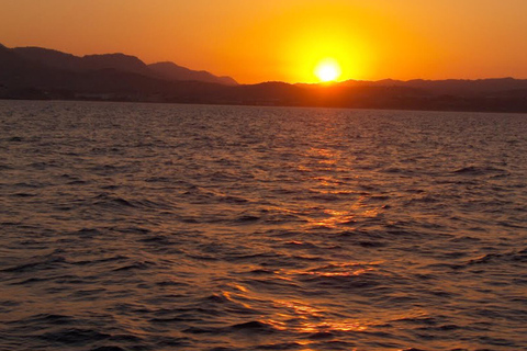 Rhodos: RIB-Kreuzfahrt bei Sonnenuntergang mit Champagner