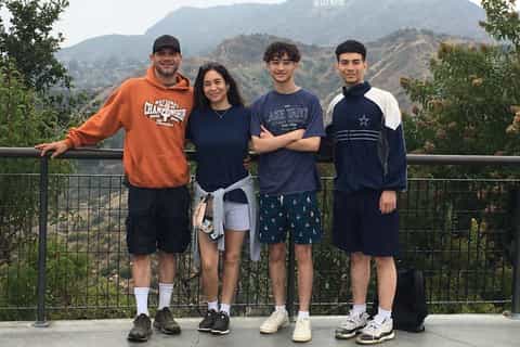 Hollywood Sign Hiking Tour to Griffith Observatory