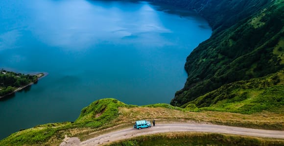 Ponta Delgada: Full-Day Sete Cidades 4X4 Tour with Lunch