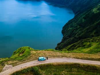 Ponta Delgada: Tour de día completo en 4x4 por las Sete Cidades con almuerzo
