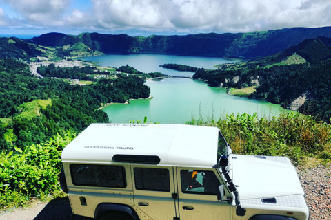 Sete Cidades en Lagoa do Fogo: privéjeeptour met lunchDagtour met lunch