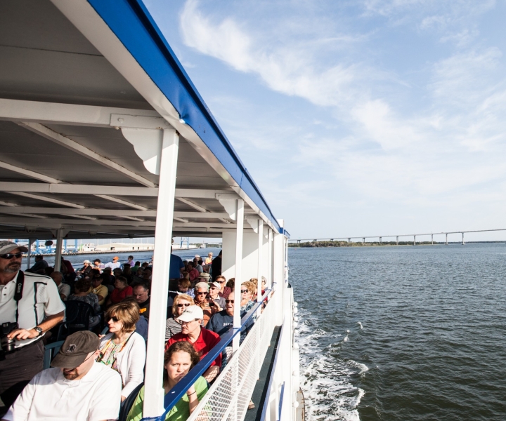 Charleston: Charleston Harbor Sightseeing Cruise Tour