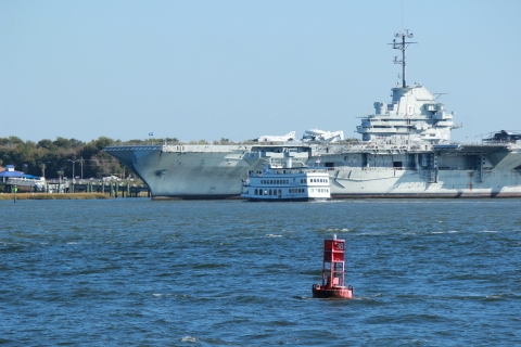 Charleston: Sightseeingtour door de haven & dolfijn kijkenVertrek Patriots Point: 1,5 Uur Charleston Haven Tour