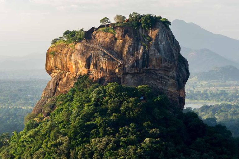 Sigiriya: Polonnaruwa & Wildlife Safari Day Tour