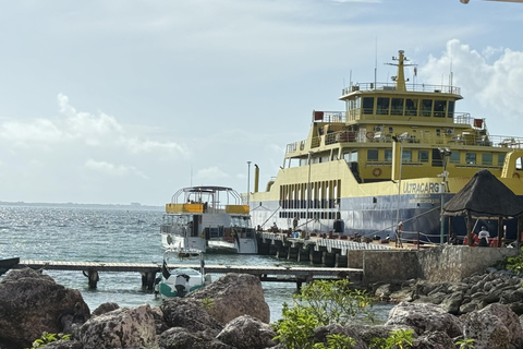 Catamarano illimitato per Isla Mujeres da Playa del carmen