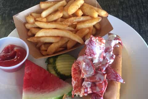 Boston: Guided Walking Tour with Seafood Tasting