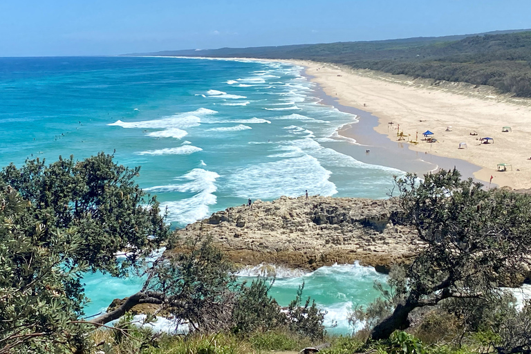 Ab Brisbane: North Stradbroke Island Tagesausflug mit SonnenuntergangKleine Gruppen Boutique Style Sunset Tour