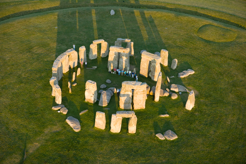 From Brighton: Stonehenge and Bath Full-Day Trip