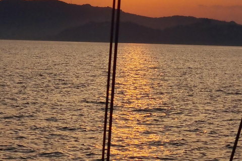 2 hours sunset sailing in a sailboat in Platja d'Aro 2 hours sunset sailin in a sailboat in Platja d'Aro