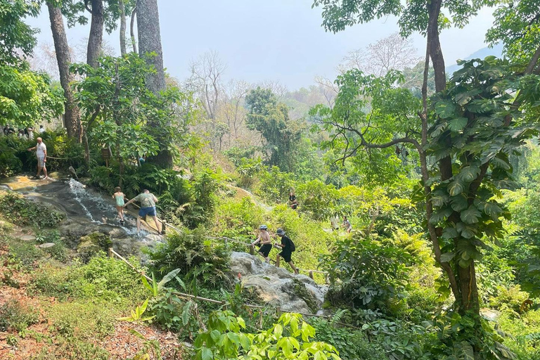 Chiang Mai: Tour Sticky Waterfall, Wat Ban Den & Dan Tewada