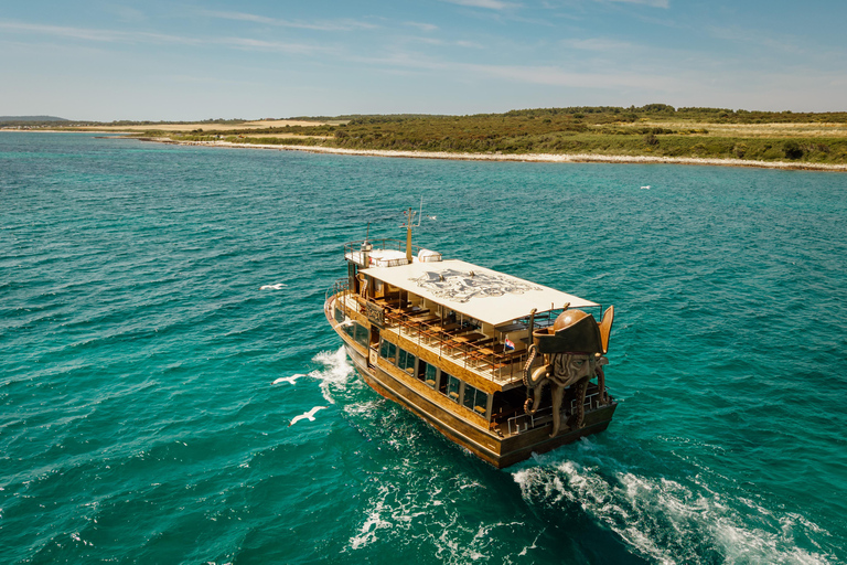 Kamenjak: Pirate Boat Cruise with Blue Cave, Porer & Lunch