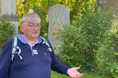 Tour privado a pie de 3 horas por el cementerio central de Viena