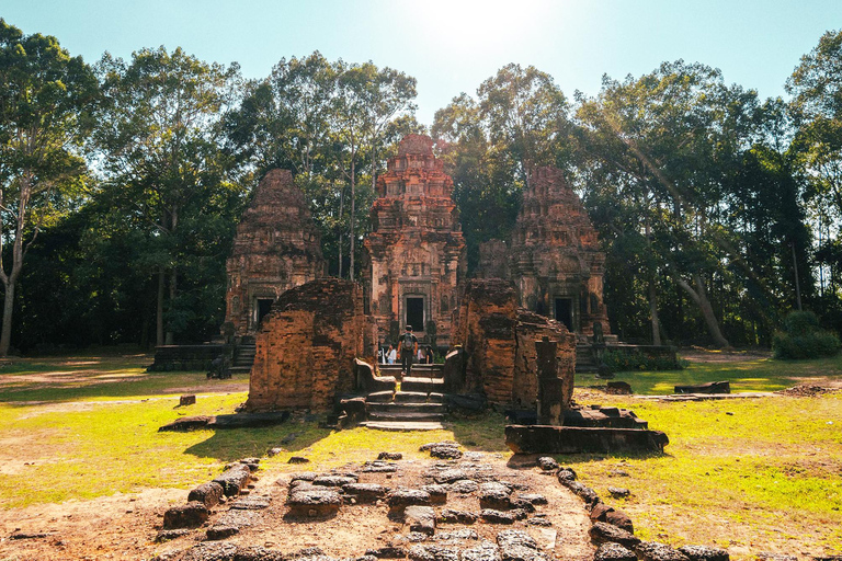 Full Day: Highlight Ruin Temples and Floating Village