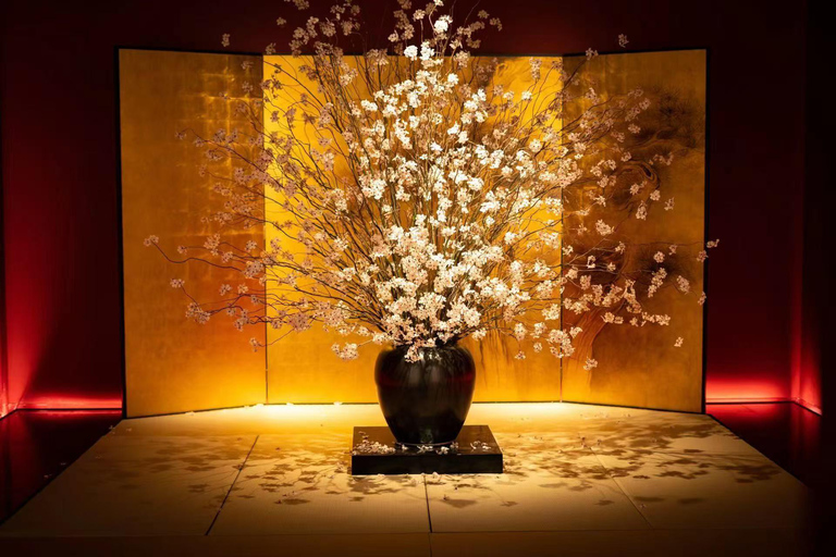 Shanghai: Immersive Han Dynasty Palace Banquet Clothing + Hairstyle + Makeup (excluding meals/photography)