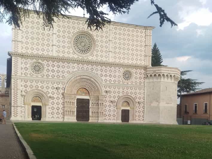 L'Aquila 3stündiger Rundgang durch die sagenumwobene Stadt GetYourGuide