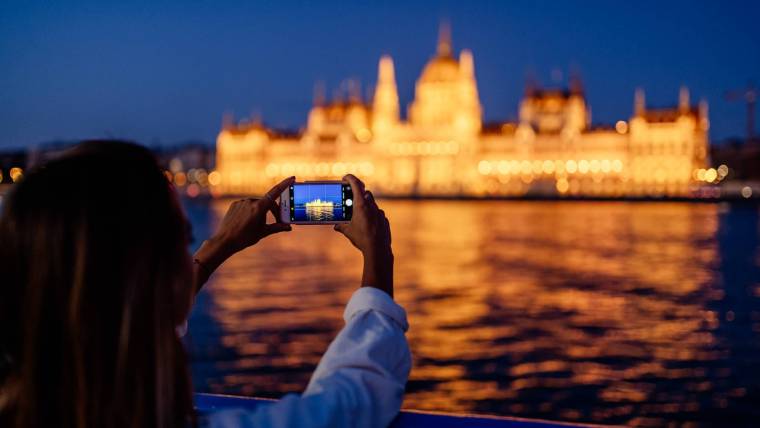 🛳️ The BEST Cruises &amp;amp; Boat Tours with Prosecco in Budapest (2024) ✅ No booking fee