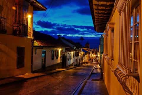 Bogotá: Small-Group Night City Tour by Bus