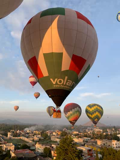 From Mexico City: Teotihuacan Air Balloon Flight & Breakfast | GetYourGuide