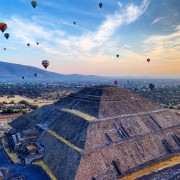 De Mexico: vol et petit-déjeuner en montgolfière à Teotihuacan
