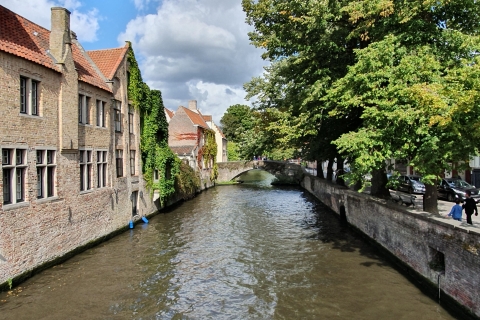 Bruges: Boat Cruise and Guided Walking Tour Bruges: Boat Cruise and Walking Tour in Dutch
