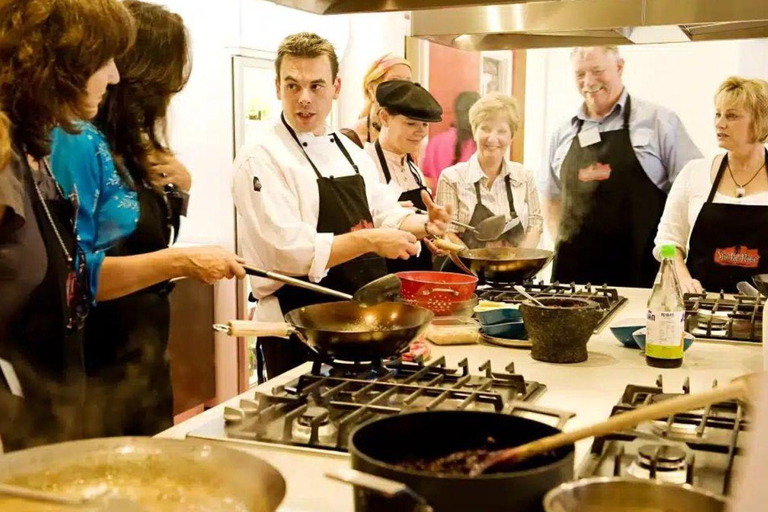 Adelaide Hills: esperienza pratica nella scuola di cucinaScuola di cucina pratica sulle colline di Adelaide