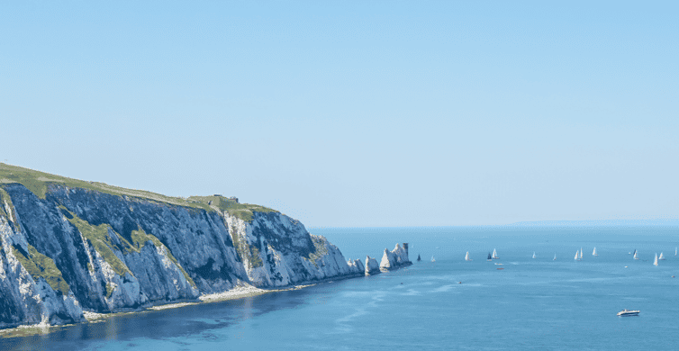 From Brighton: Isle of Wight Full-Day Trip via Portsmouth