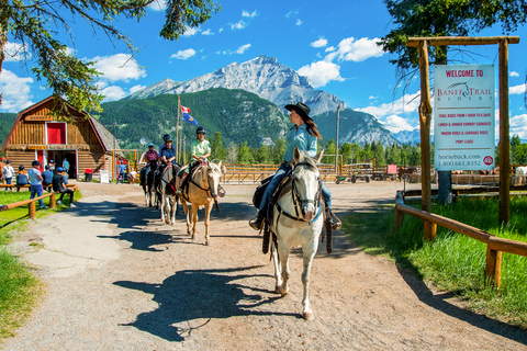 Banff National Park: 1-Hour Bow River Horseback Ride
