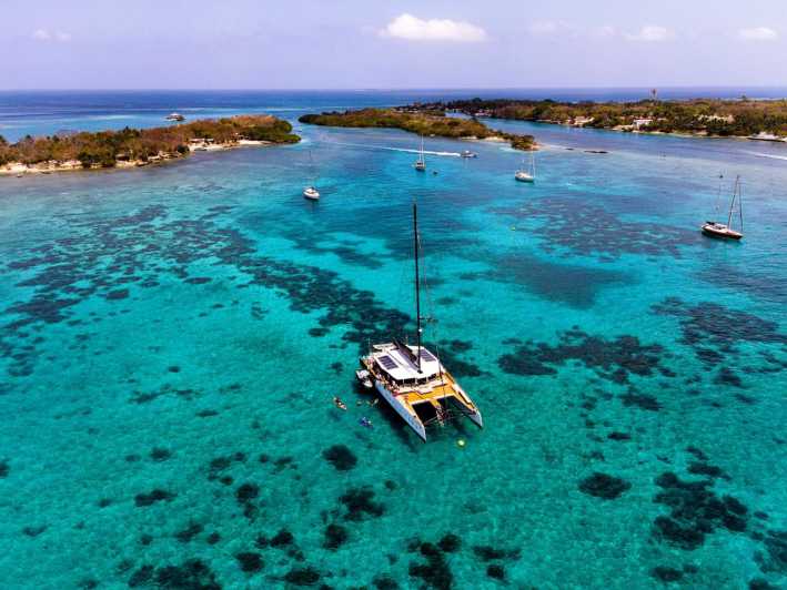 rosario islands catamaran tour