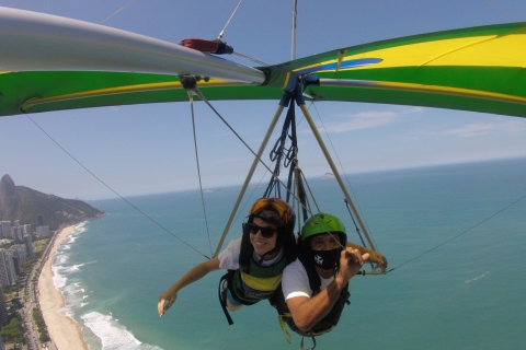 Rio de Janeiro : vol tandem en deltaplaneExcursion avec prise en charge à l’hôtel