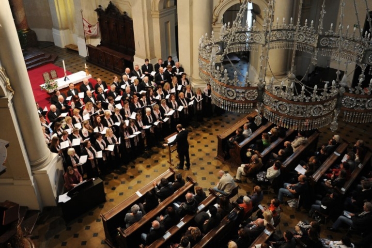Prag: Klassisches Konzert in der St.-Nikolaus-KircheKlassisches Konzert in der St. Nicholas Kirche