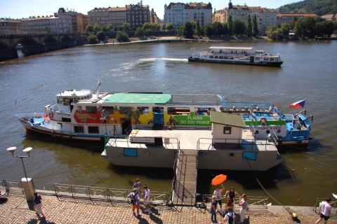 Prag: Bootsfahrt zum Zoo und TicketTour auf Englisch - öffentlich