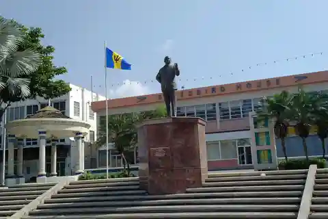 Bridgetown: A Guided Walking Tour of The History of a City