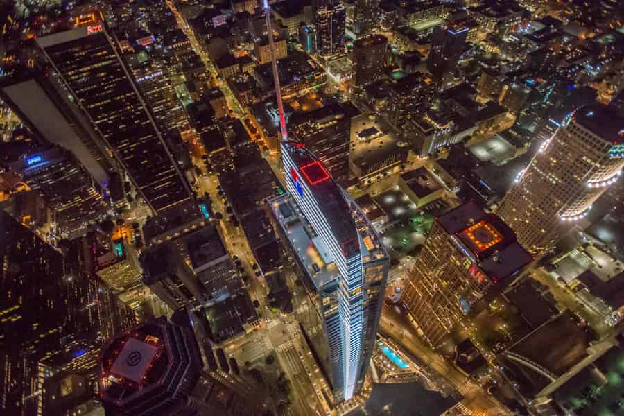 Los Angeles: Helikopterflug bei Nacht – Hollywood & Lichter der Stadt. Foto: GetYourGuide Los Angeles: Helikopterflug bei Nacht – Hollywood & Lichter der Stadt. Foto: GetYourGuide