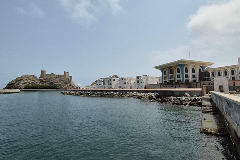 Muscat Full-Day Sharing Experience with Omani Coffee & Bread