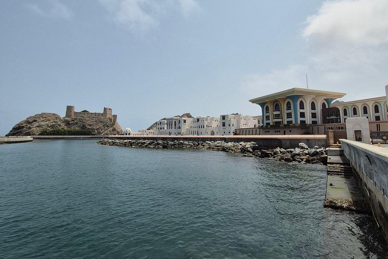 Muscat Full-Day Sharing Experience with Omani Coffee & Bread