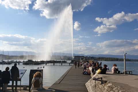 Geneva: 1.5-Hour E-Bike Tour