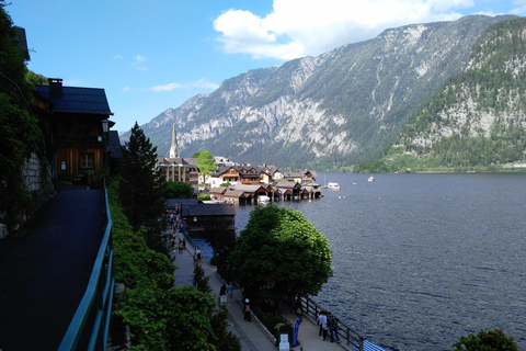 Vanuit Wenen: Dagtrip met gids naar Melk, Hallstatt &amp; Salzburg