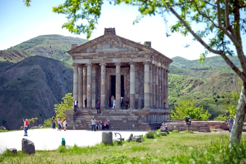 Private tour: Garni temple, Geghard, Lake Sevan, Sevanavank