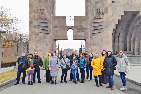 From Yerevan: Echmiadzin Mother Cathedral and Zvartnots Tour Bilingual English-Armenian-language group