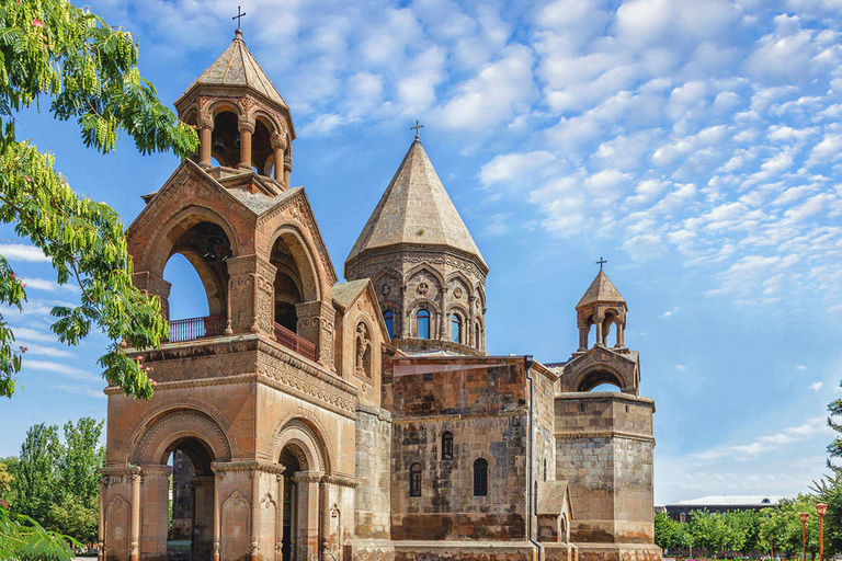 From Yerevan: Echmiadzin Mother Cathedral and Zvartnots Tour Bilingual English-Armenian-language group