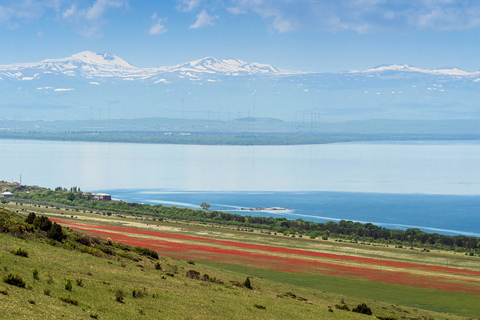 Van Yerevan: Tsaghkadzor & Lake Sevan Tour met gids