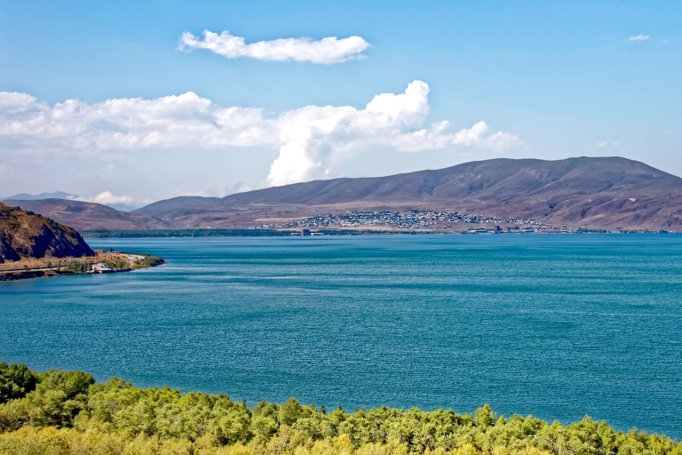From Yerevan: Tsaghkadzor & Lake Sevan Guided Tour