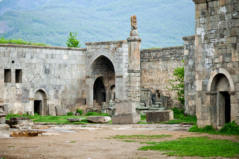 Da Yerevan: Tour di un giorno a Khor Virap, Noravank e TatevYerevan: Monasteri, Ponte del Diavolo e tour della funivia