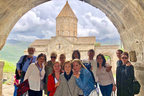 Jerevan: Bezoek Khor Virap, Noravank, TatevJerevan: kloosters, duivelsbrug en kabelbaantour