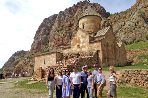 Da Yerevan: Tour di un giorno a Khor Virap, Noravank e TatevYerevan: Monasteri, Ponte del Diavolo e tour della funivia