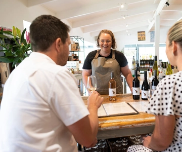 Barossa Valley: Maggie Beer's Wine Tasting & Cheese Platter