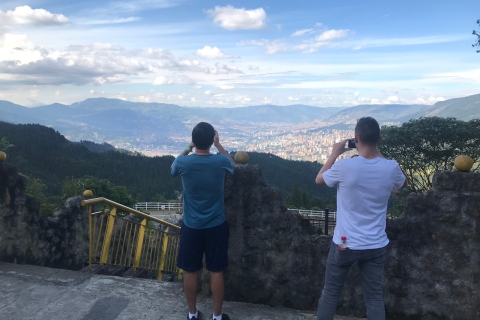 Medellín: Private Pablo Escobar-Tour mit Seilbahnfahrt