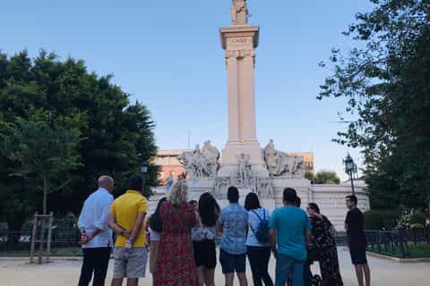 Cádiz: recorrido a pie por la ciudad con el Pópulo y la catedral