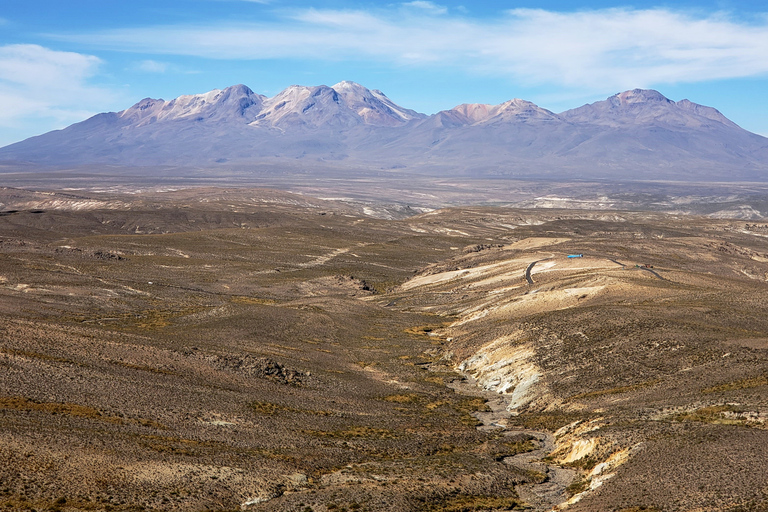 Vanuit Arequipa: 2-daagse tour naar de ColcakloofAlleen de tour naar de Colcakloof