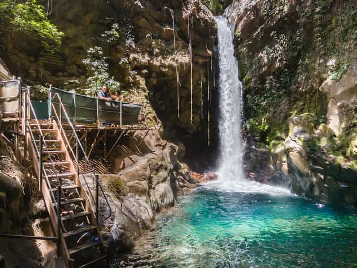 oropendola waterfall tour